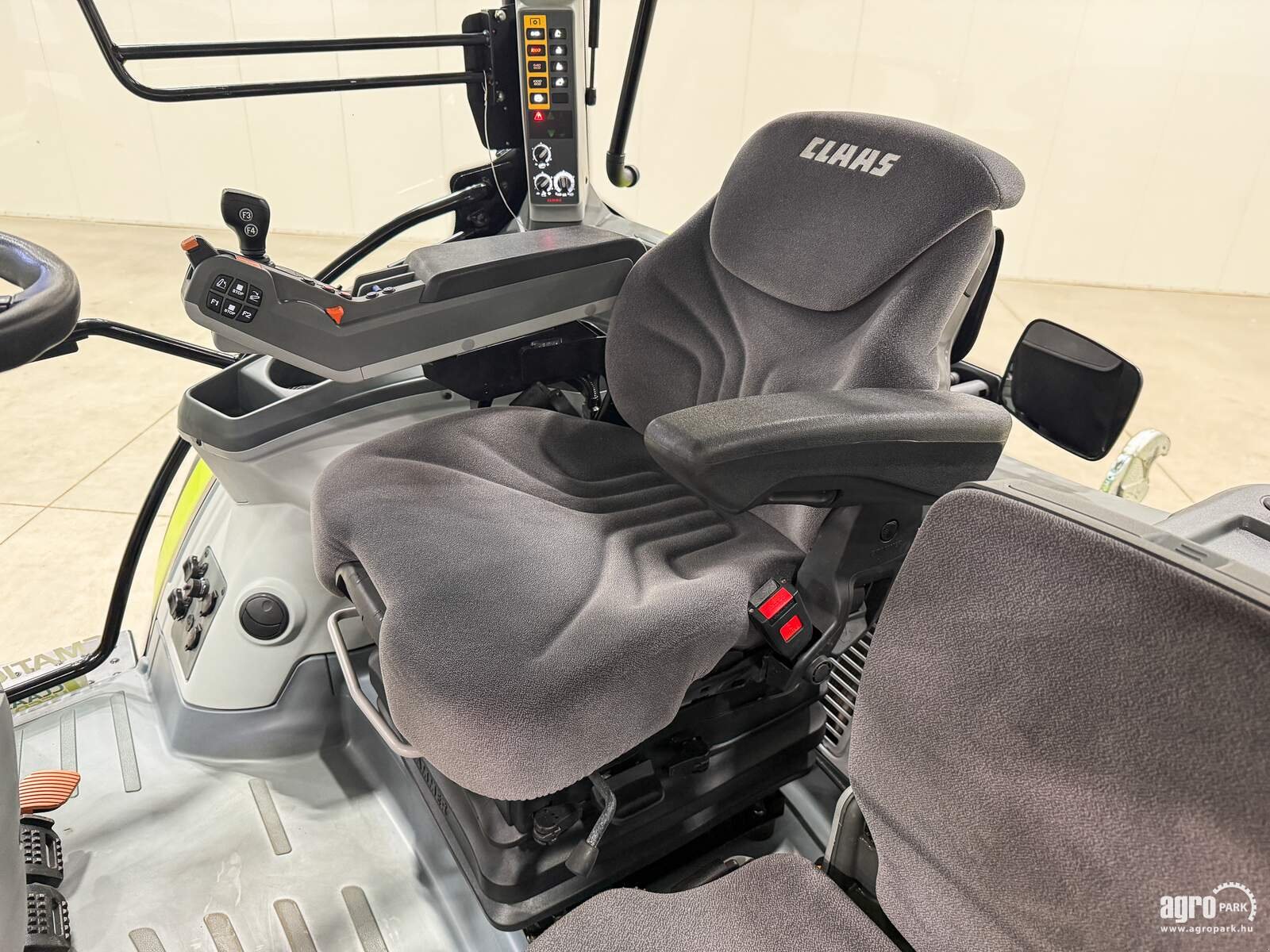 Traktor typu CLAAS Arion 550, Gebrauchtmaschine v Csengele (Obrázok 11)