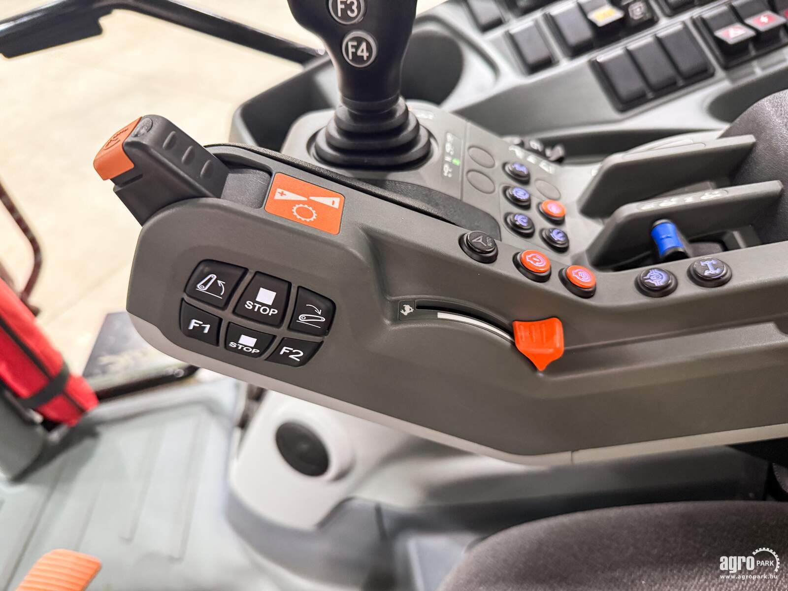 Traktor typu CLAAS Arion 550, Gebrauchtmaschine v Csengele (Obrázok 13)