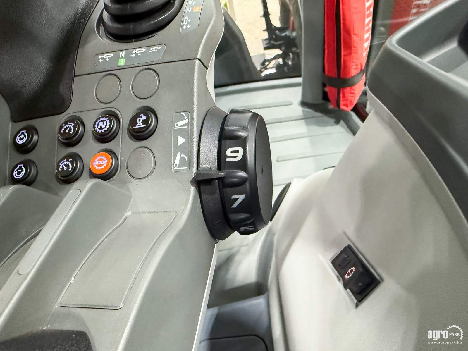 Traktor typu CLAAS Arion 550, Gebrauchtmaschine v Csengele (Obrázok 16)