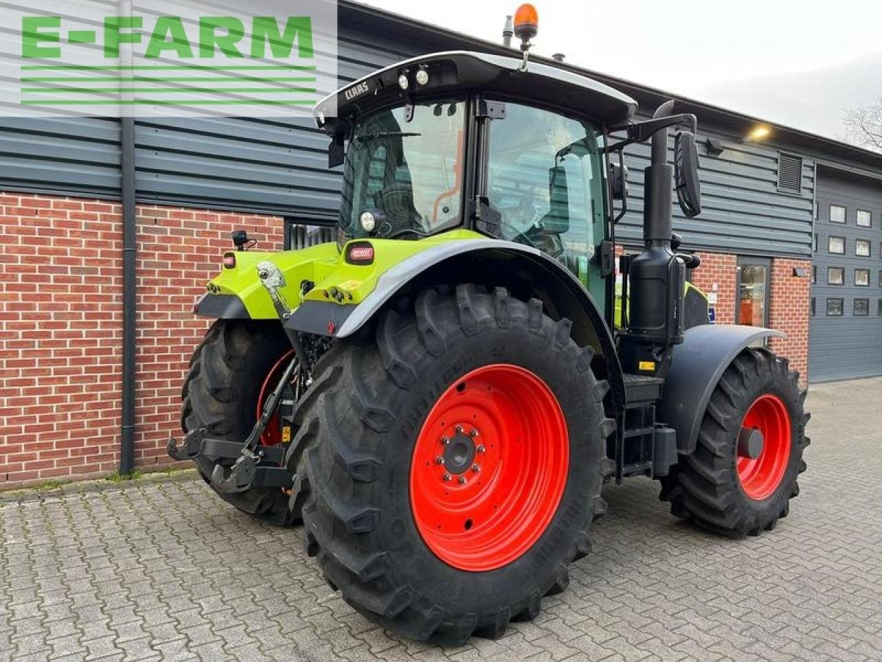 Traktor of the type CLAAS arion 550, Gebrauchtmaschine in ag BROEKLAND (Picture 5)