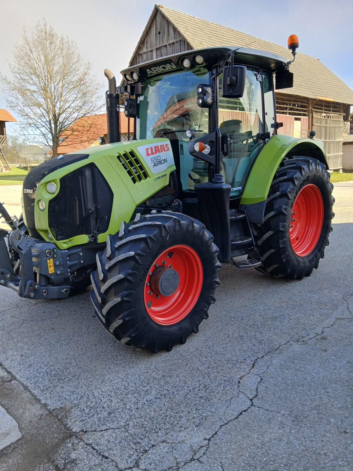 Traktor a típus CLAAS Arion 550, Gebrauchtmaschine ekkor: Naklo (Kép 1)