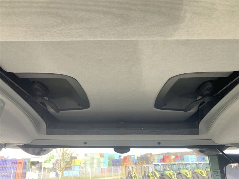 Traktor типа CLAAS ARION 570 CMATIC CEBIS, Vorführmaschine в Töging am Inn (Фотография 18)