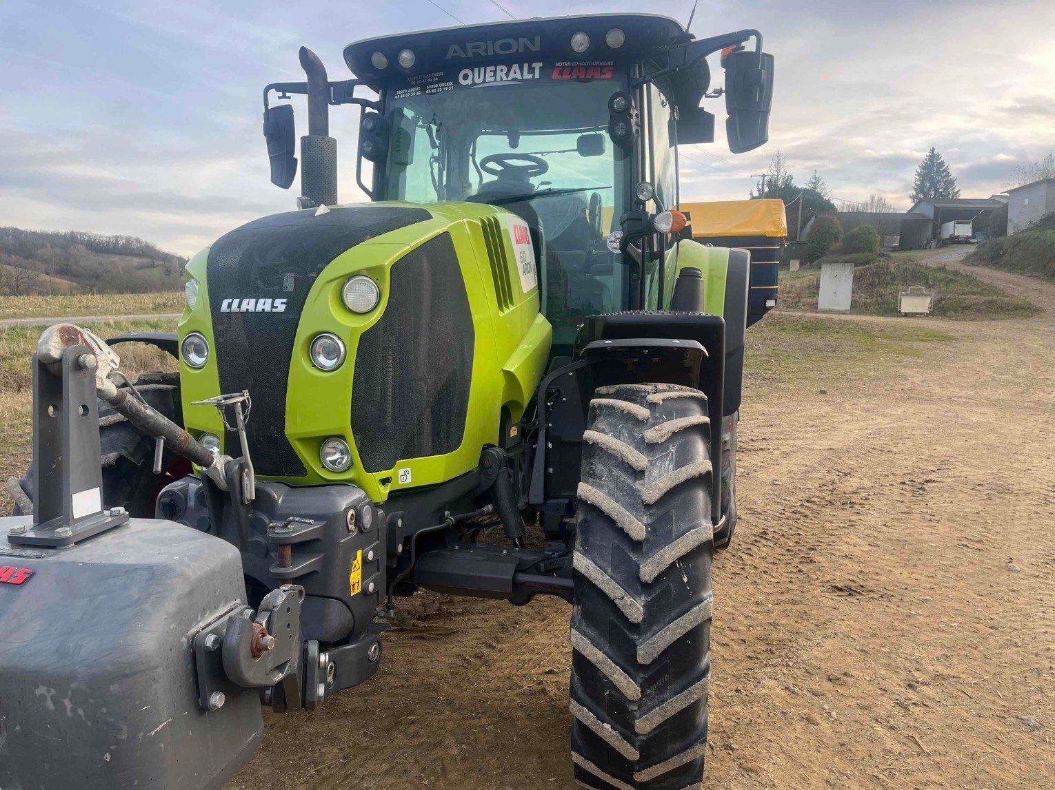 Traktor typu CLAAS ARION 610 ADVANCE, Gebrauchtmaschine v ORLEIX (Obrázok 3)