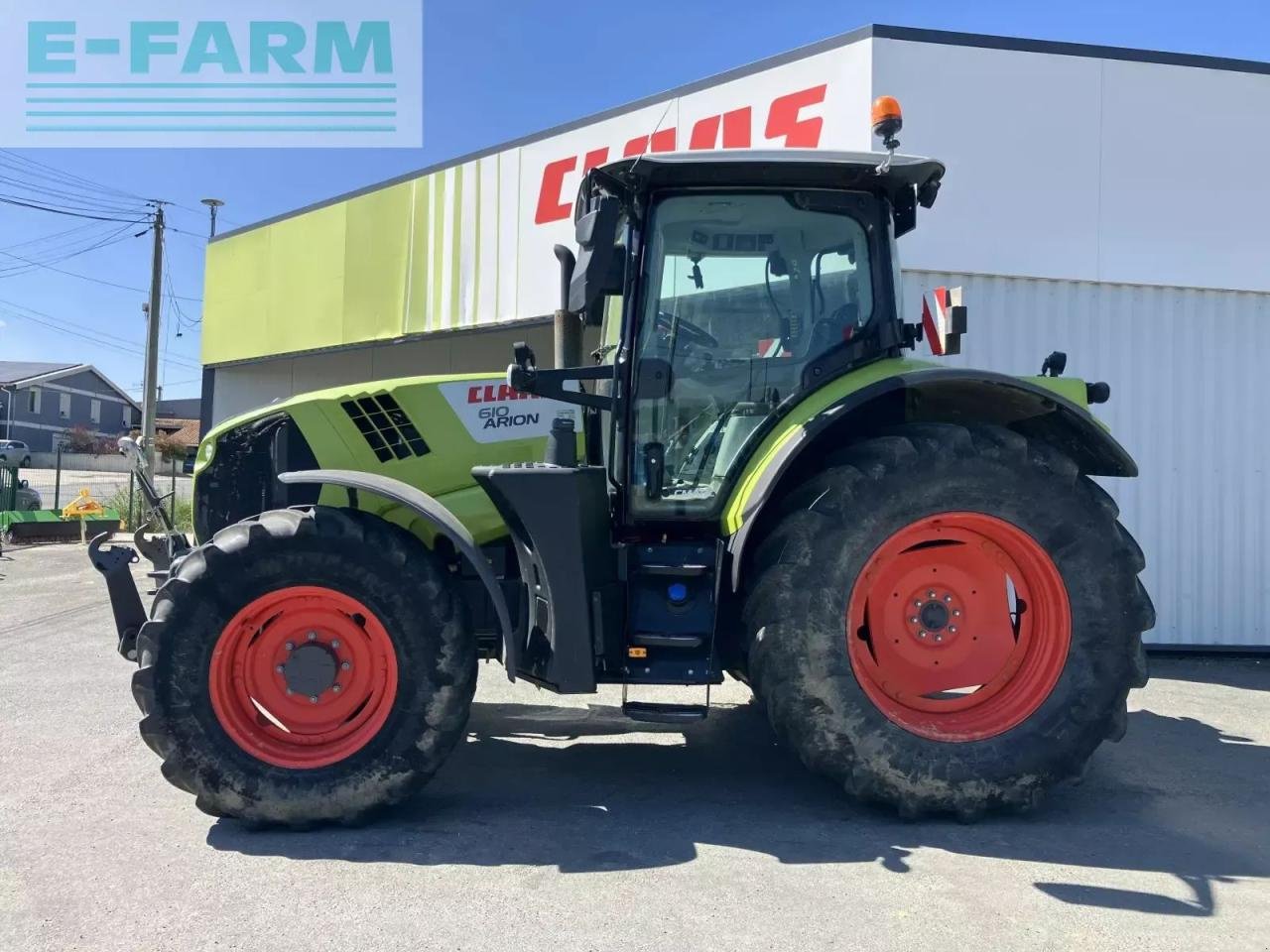 Traktor des Typs CLAAS arion 610 c-matic + s10, Gebrauchtmaschine in AILLAS (33 - GIRONDE) (Bild 2)