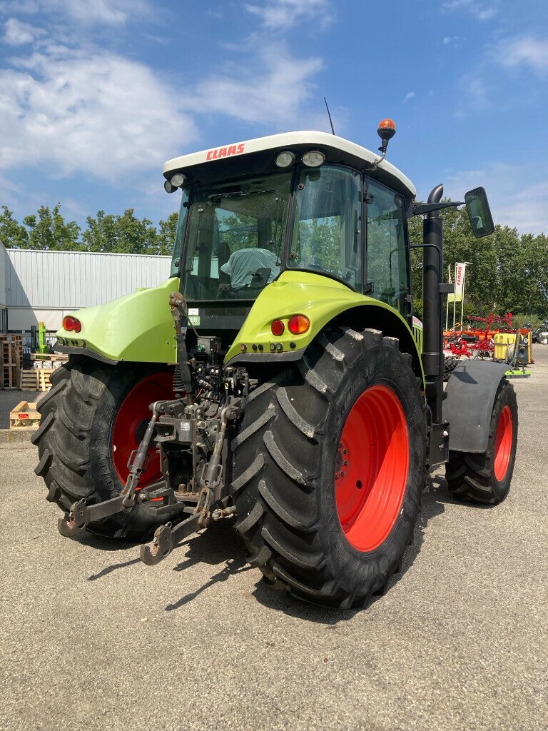 Traktor typu CLAAS ARION 610 C, Gebrauchtmaschine w SAINT ANDIOL (Zdjęcie 4)
