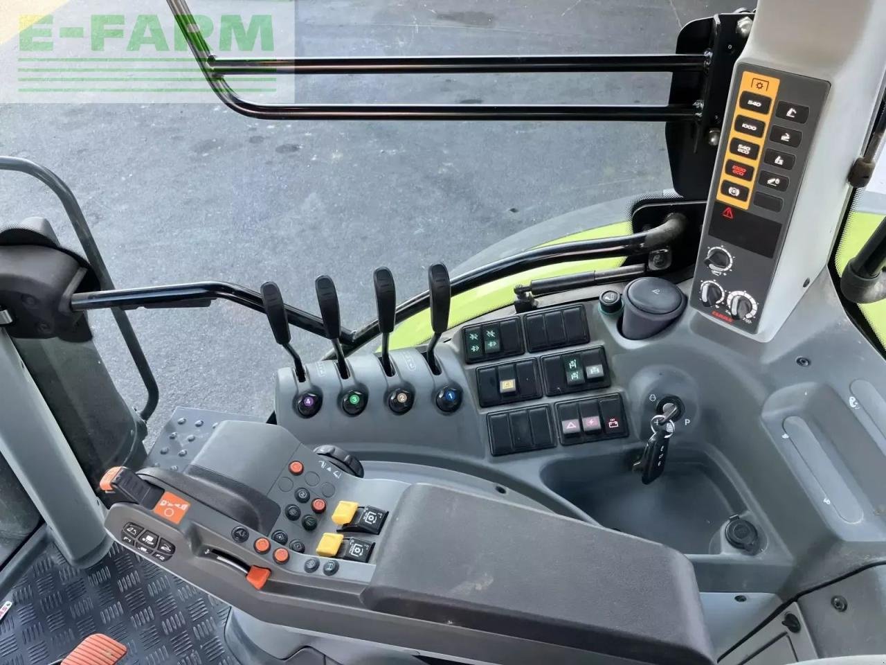 Traktor Türe ait CLAAS arion 610 cis + pdf av CIS, Gebrauchtmaschine içinde AILLAS (33 - GIRONDE) (resim 7)