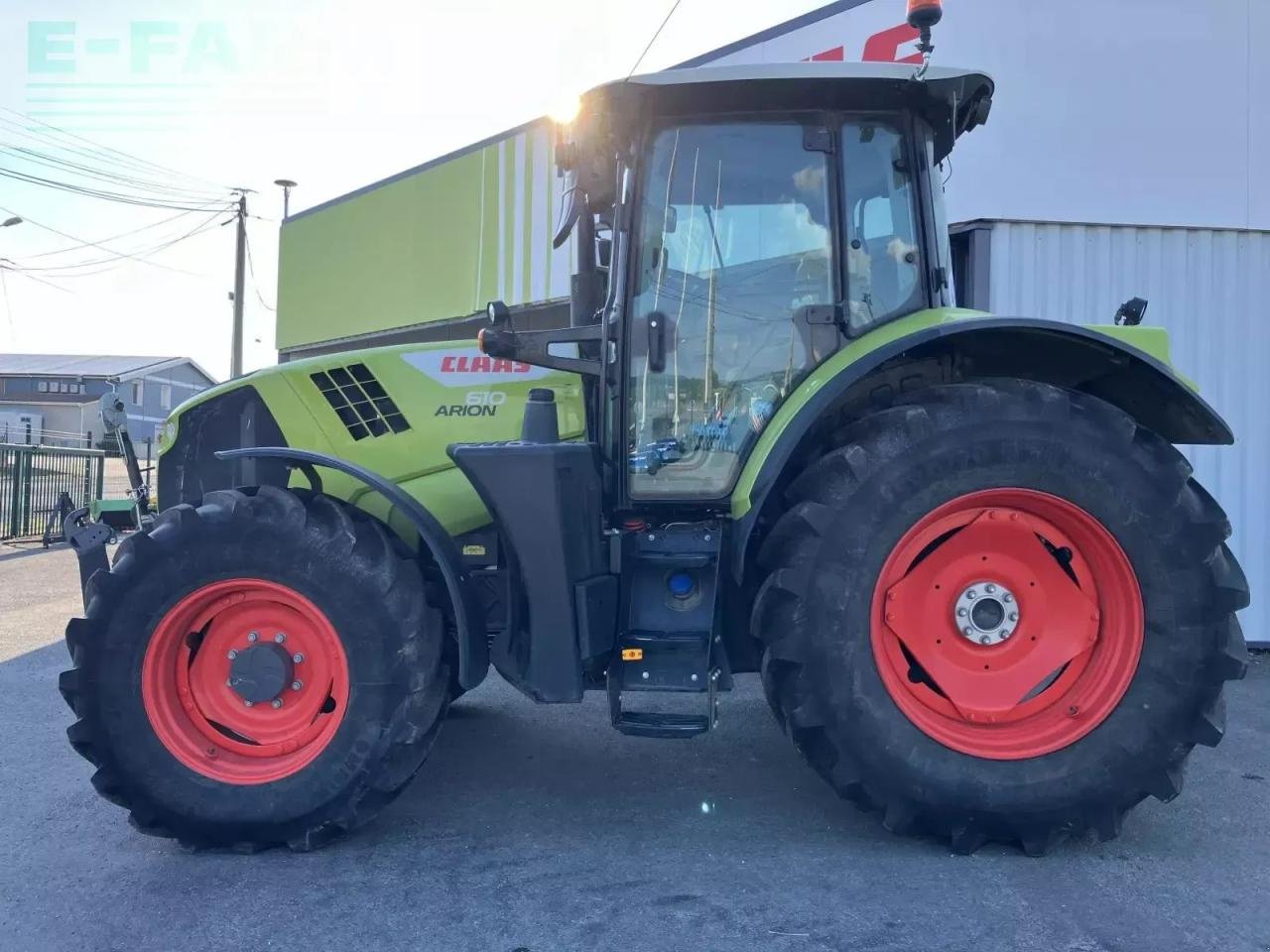 Traktor του τύπου CLAAS arion 610 cis + pdf av CIS, Gebrauchtmaschine σε AILLAS (33 - GIRONDE) (Φωτογραφία 2)