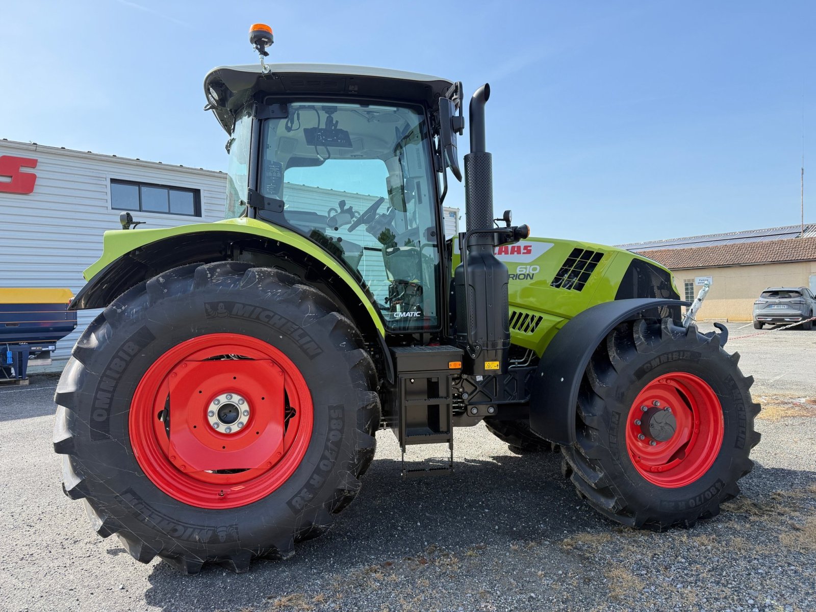 Traktor of the type CLAAS ARION 610 CMATIC, Gebrauchtmaschine in ST ELIX THEUX (Picture 5)