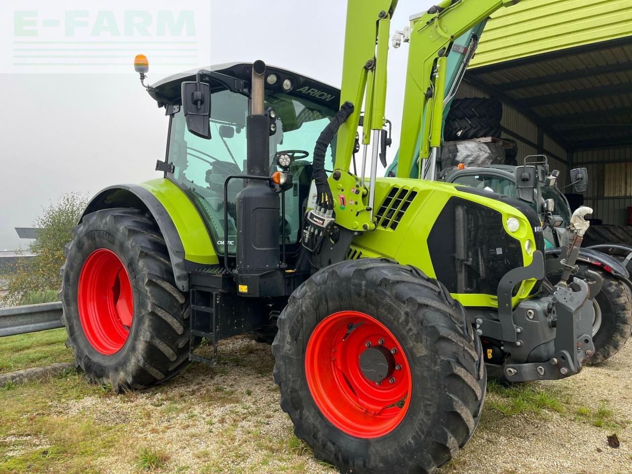 Traktor типа CLAAS arion 610 cmatic, Gebrauchtmaschine в PONTIVY (56 - MORBIHAN) (Фотография 1)