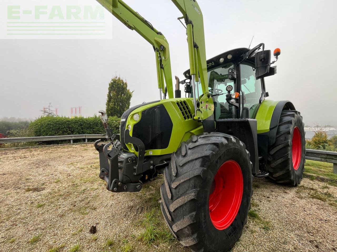 Traktor типа CLAAS arion 610 cmatic, Gebrauchtmaschine в PONTIVY (56 - MORBIHAN) (Фотография 2)
