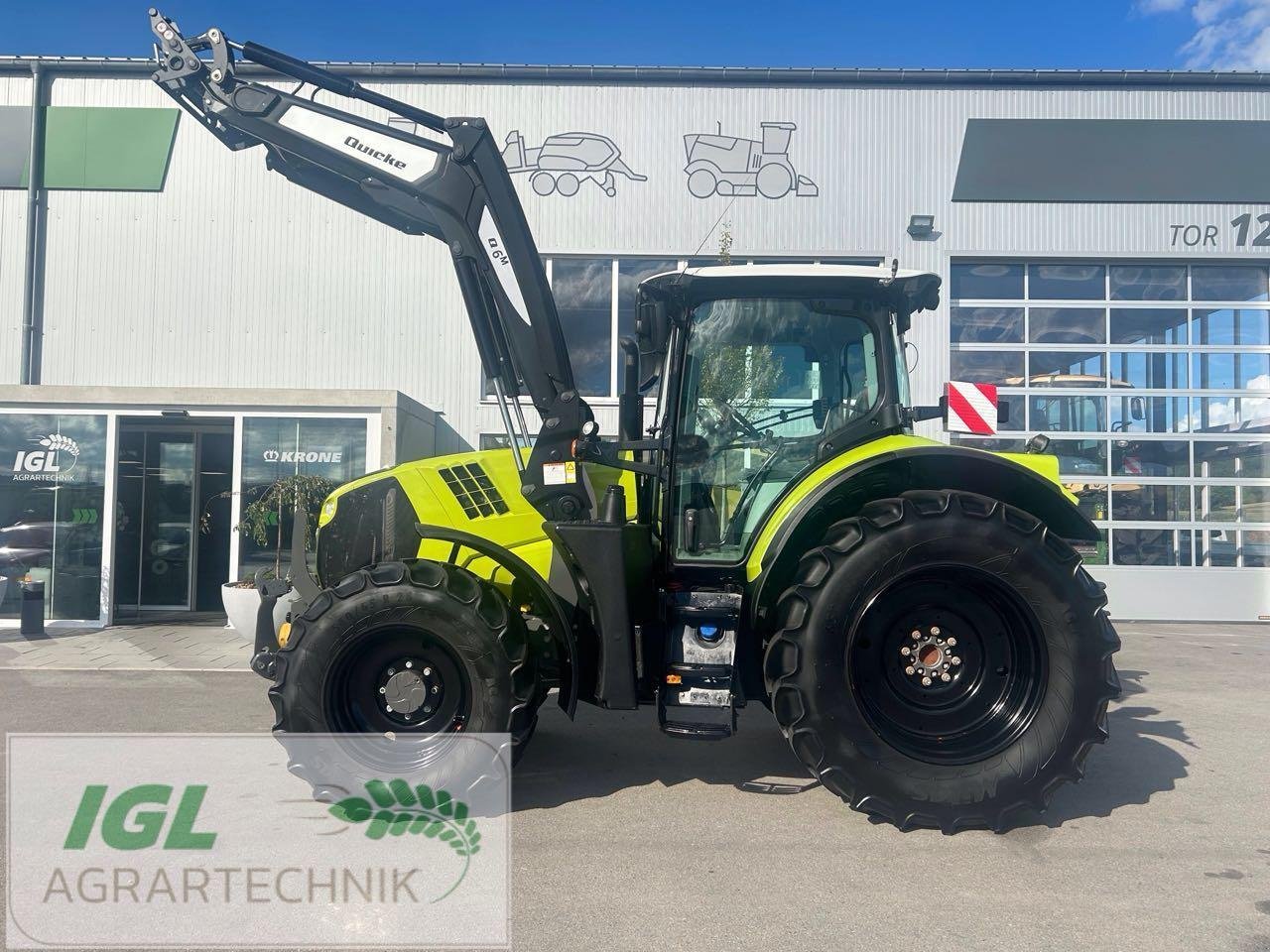 Traktor del tipo CLAAS Arion 610 Hexashift, Gebrauchtmaschine In Nabburg (Immagine 2)