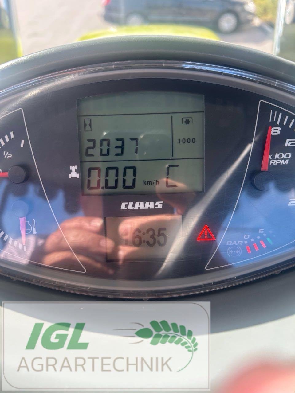 Traktor del tipo CLAAS Arion 610 Hexashift, Gebrauchtmaschine In Nabburg (Immagine 10)