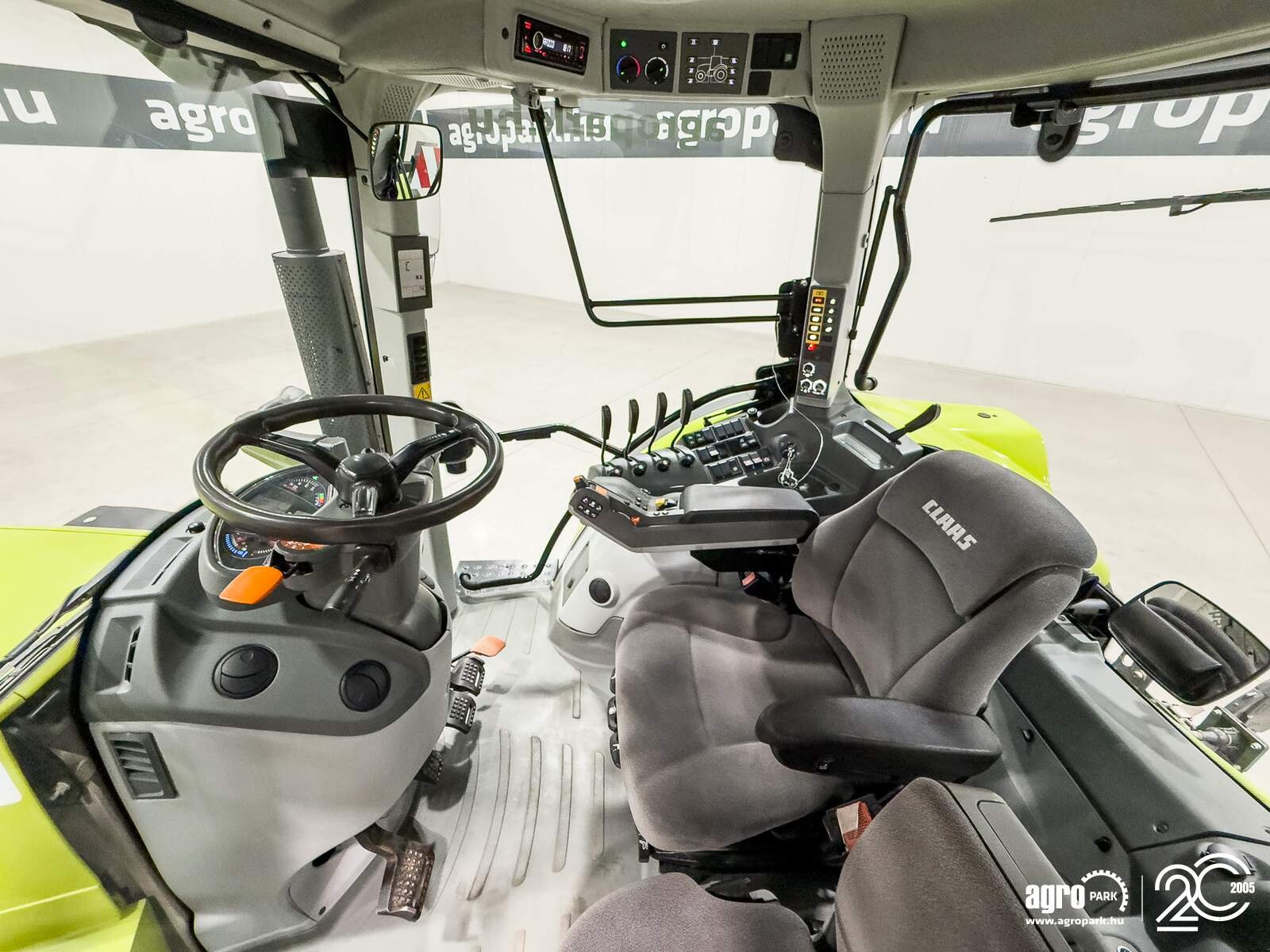 Traktor typu CLAAS Arion 610, Gebrauchtmaschine v Csengele (Obrázek 8)