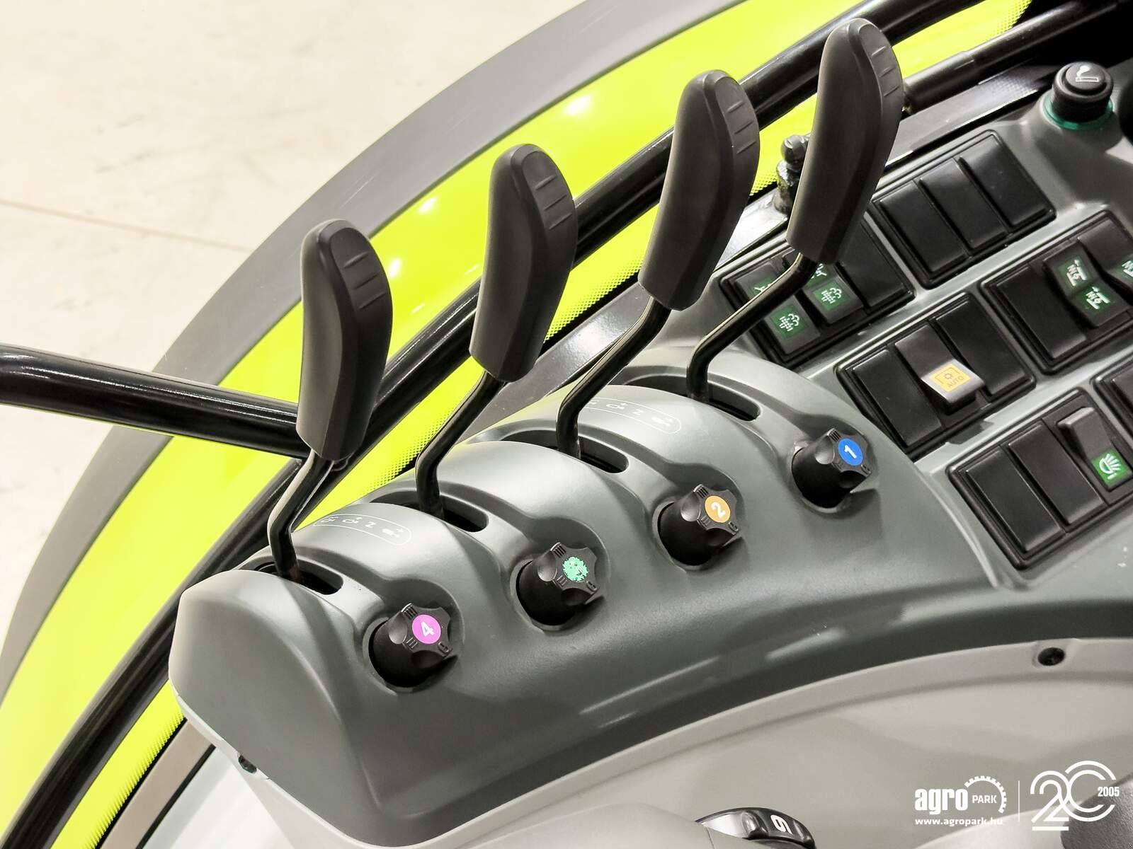 Traktor typu CLAAS Arion 610, Gebrauchtmaschine v Csengele (Obrázek 16)