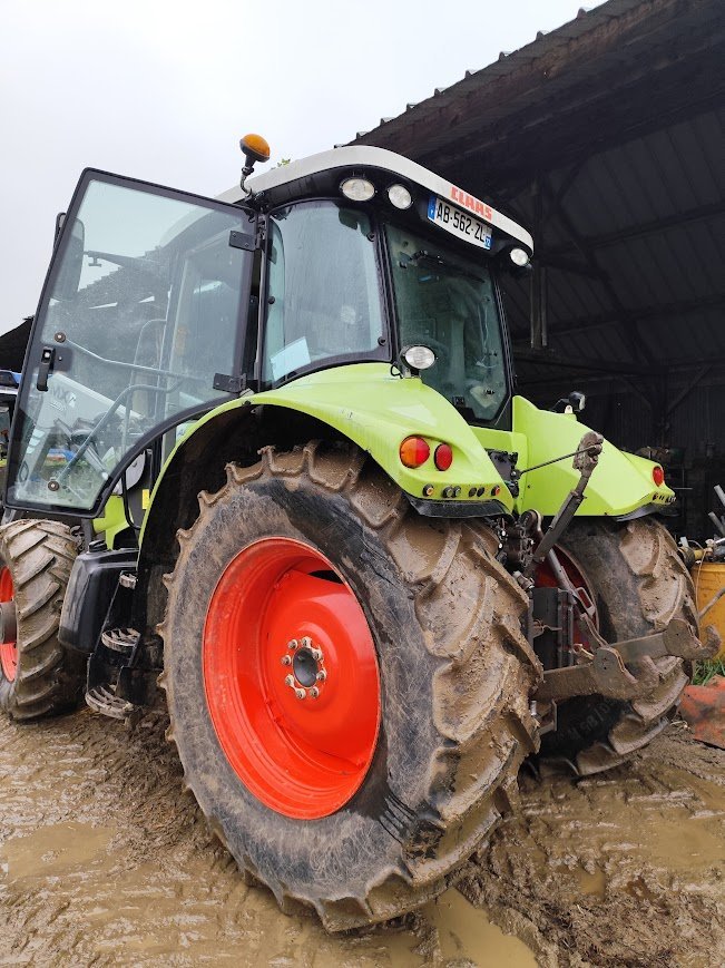 Traktor Türe ait CLAAS ARION 610, Gebrauchtmaschine içinde Le Horps (resim 4)
