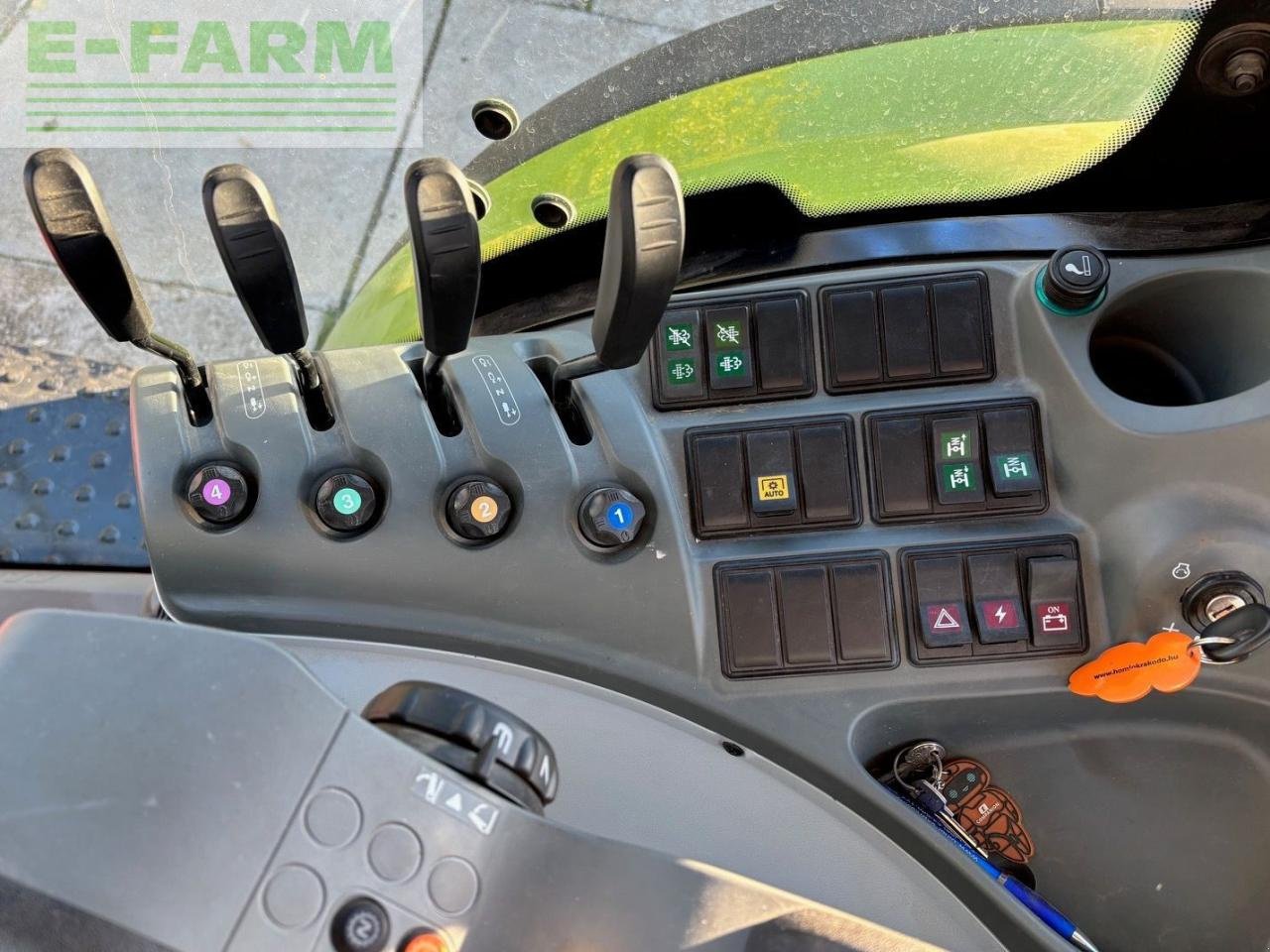 Traktor des Typs CLAAS Arion 610, Gebrauchtmaschine in Hamburg (Bild 11)