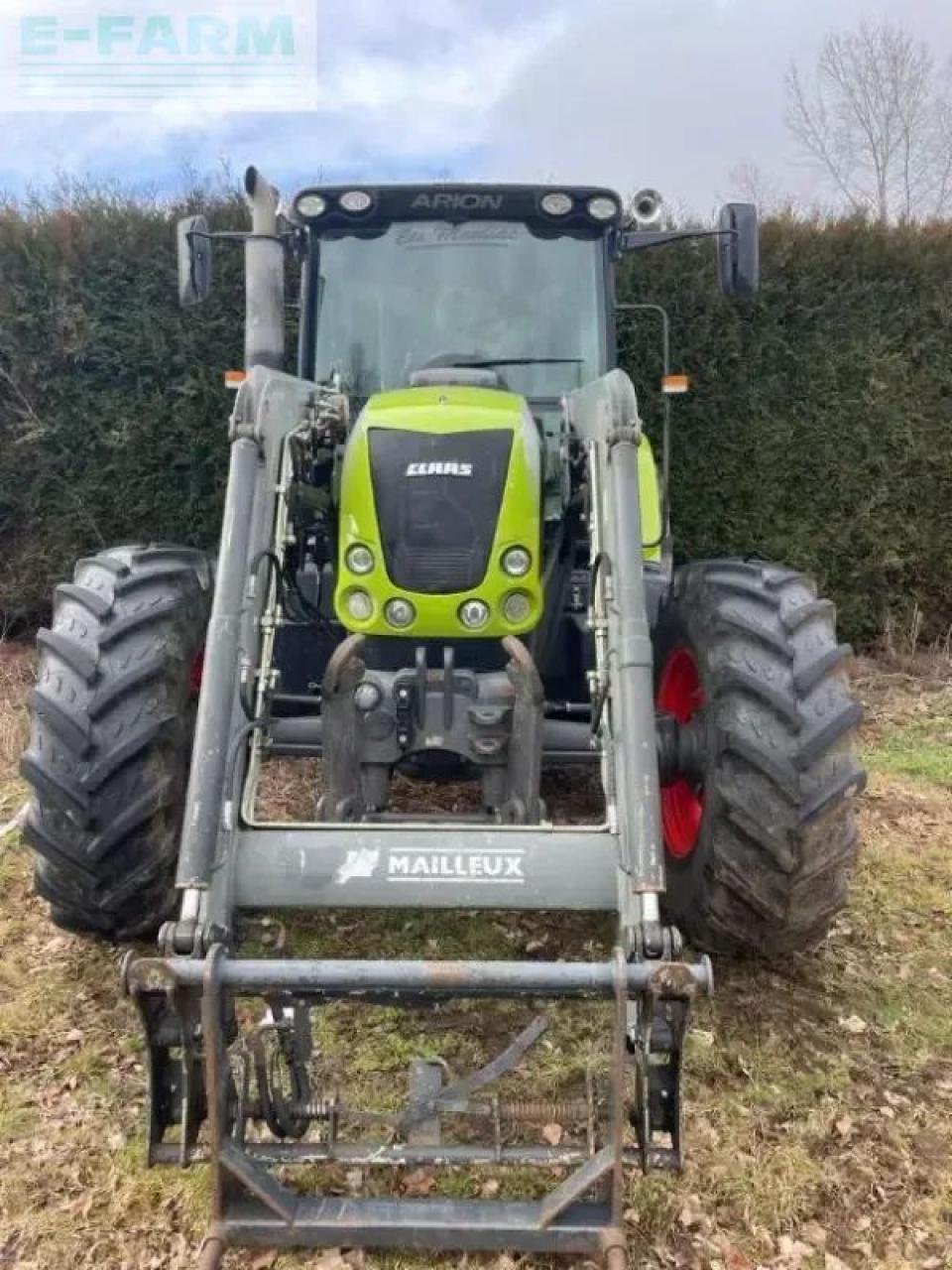 Traktor typu CLAAS arion 620 c C, Gebrauchtmaschine v SAINTE-GENEVIÈVE-SUR-ARGENCE (Obrázek 3)