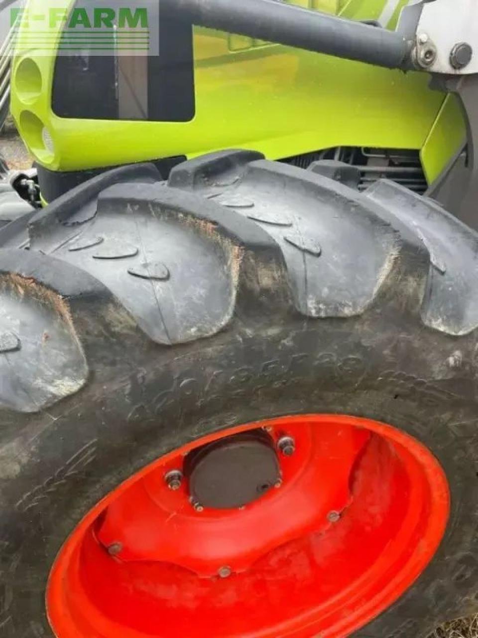 Traktor typu CLAAS arion 620 c C, Gebrauchtmaschine v SAINTE-GENEVIÈVE-SUR-ARGENCE (Obrázek 10)