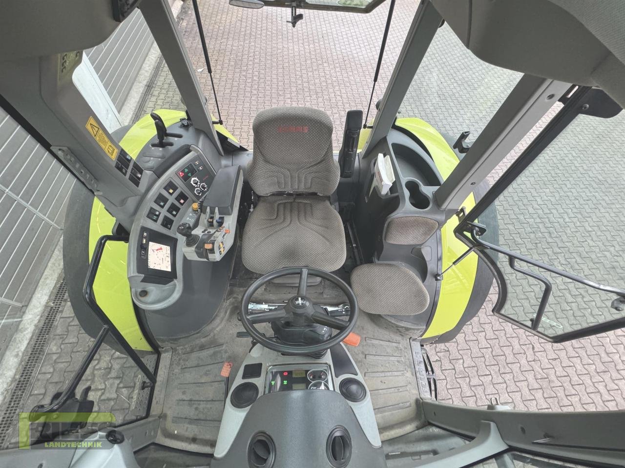 Traktor του τύπου CLAAS ARION 620 CEBIS A19  MX T414, Gebrauchtmaschine σε Homberg/Ohm - Maulbach (Φωτογραφία 19)