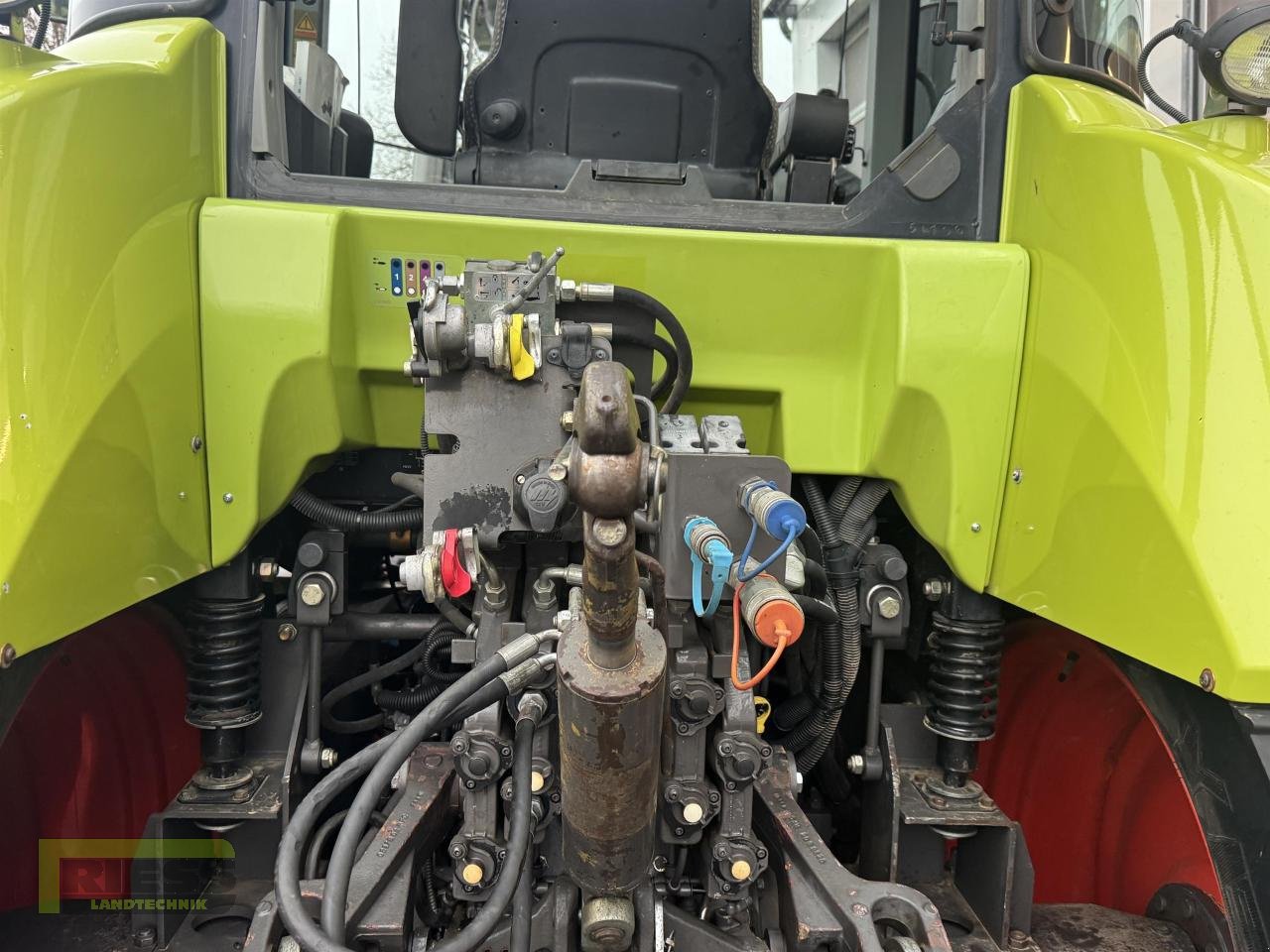 Traktor des Typs CLAAS ARION 620 CEBIS A19, Gebrauchtmaschine in Homberg/Ohm - Maulbach (Bild 10)