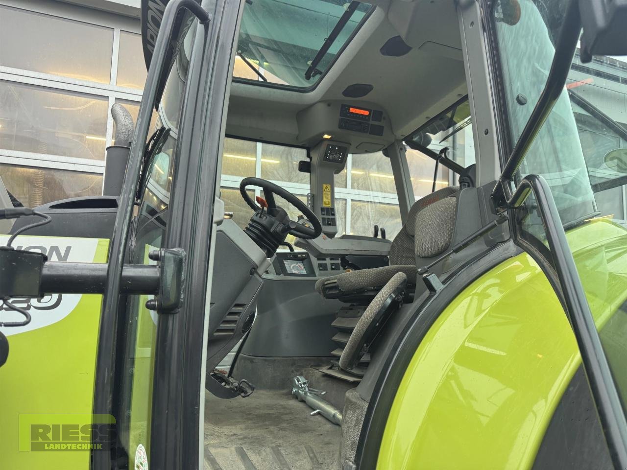 Traktor del tipo CLAAS ARION 620 CEBIS A19, Gebrauchtmaschine In Homberg/Ohm - Maulbach (Immagine 14)