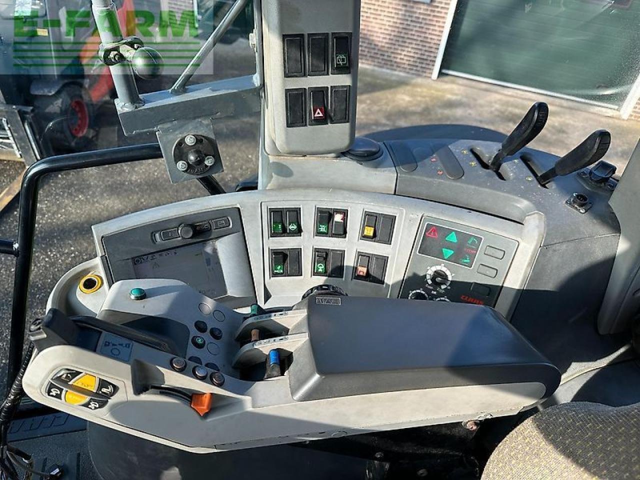 Traktor of the type CLAAS arion 620 cebis trimble ready, Gebrauchtmaschine in PS LEMELE (Picture 20)