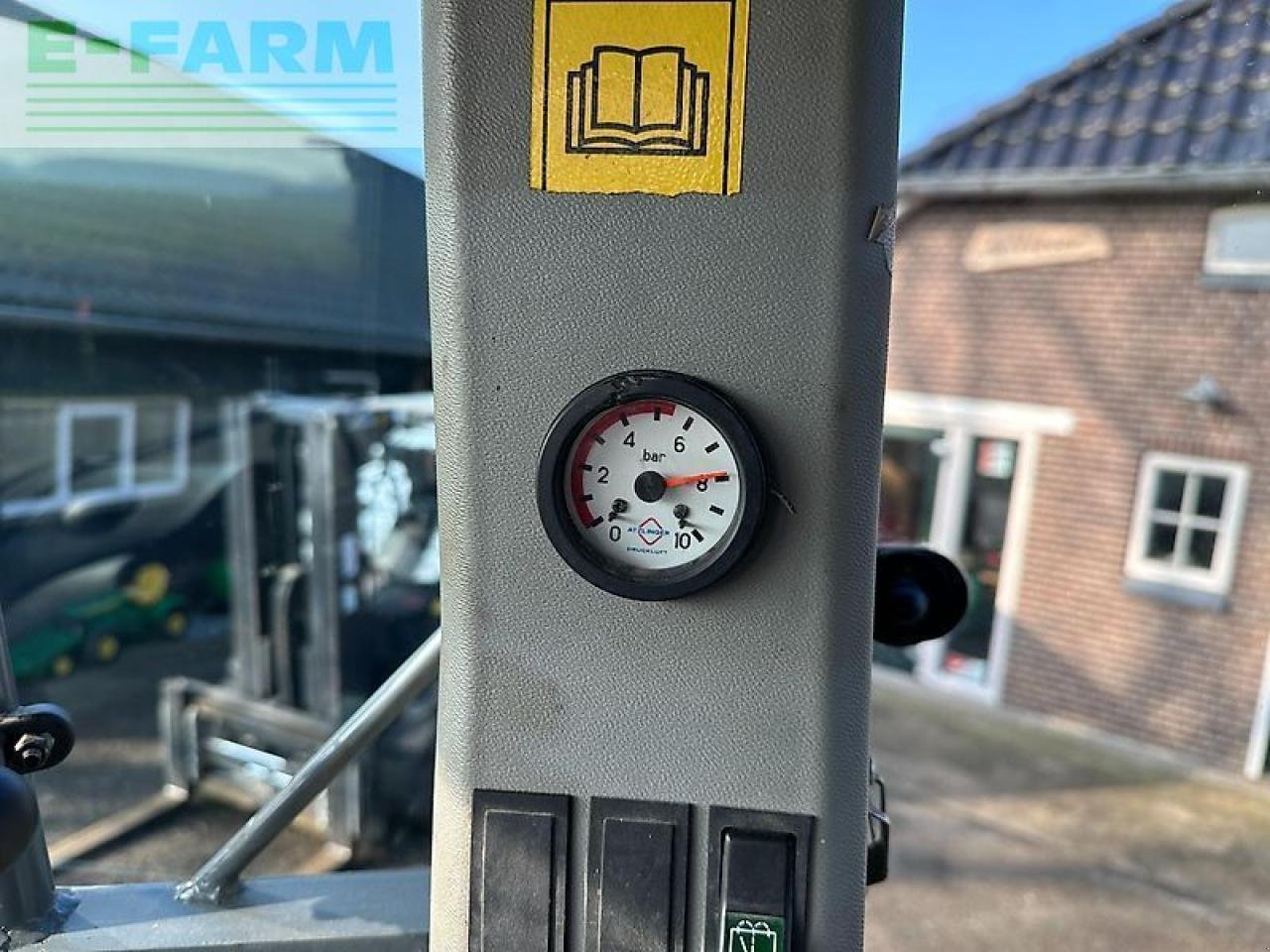 Traktor of the type CLAAS arion 620 cebis trimble ready, Gebrauchtmaschine in PS LEMELE (Picture 24)