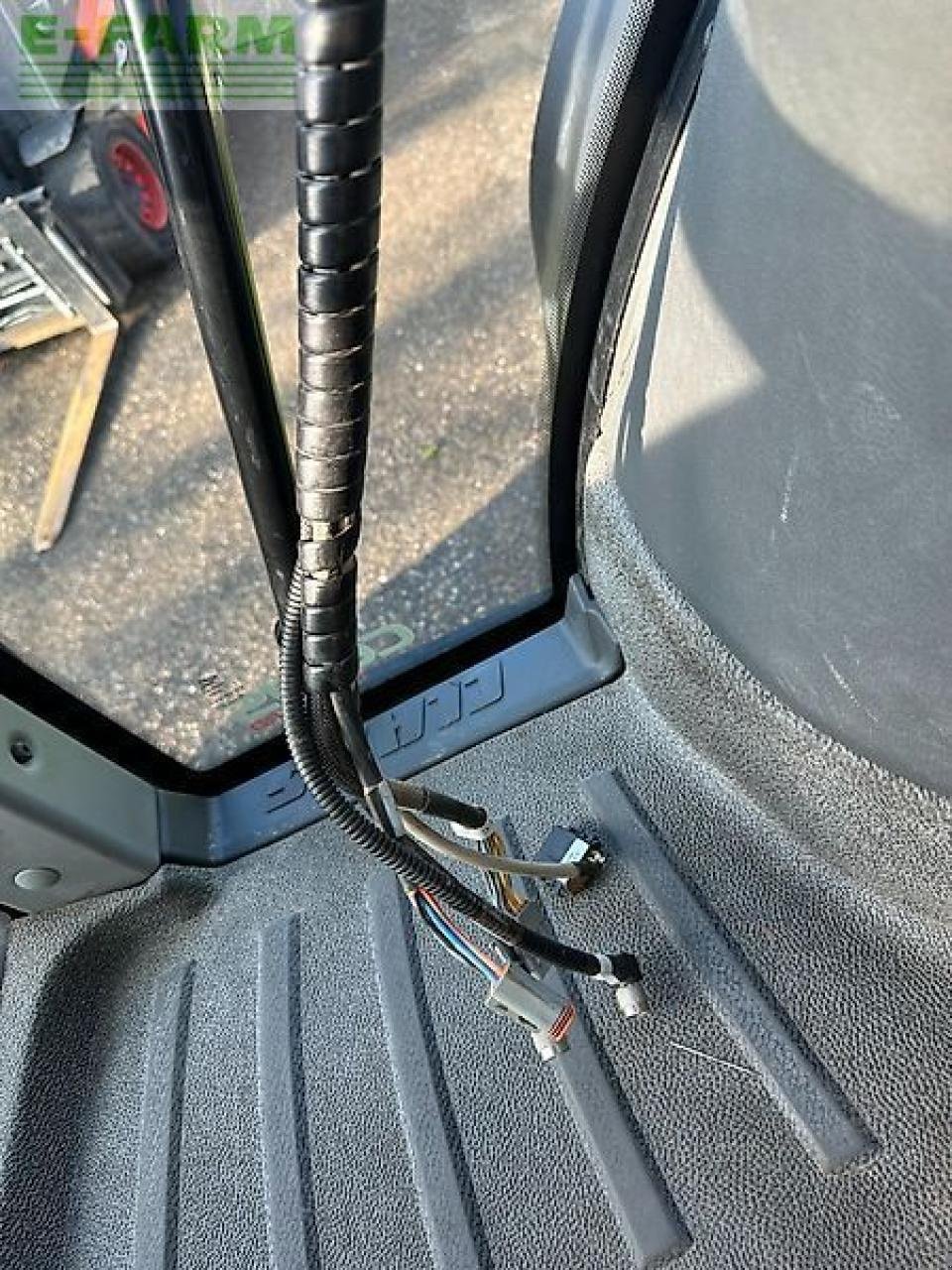 Traktor of the type CLAAS arion 620 cebis trimble ready, Gebrauchtmaschine in PS LEMELE (Picture 26)