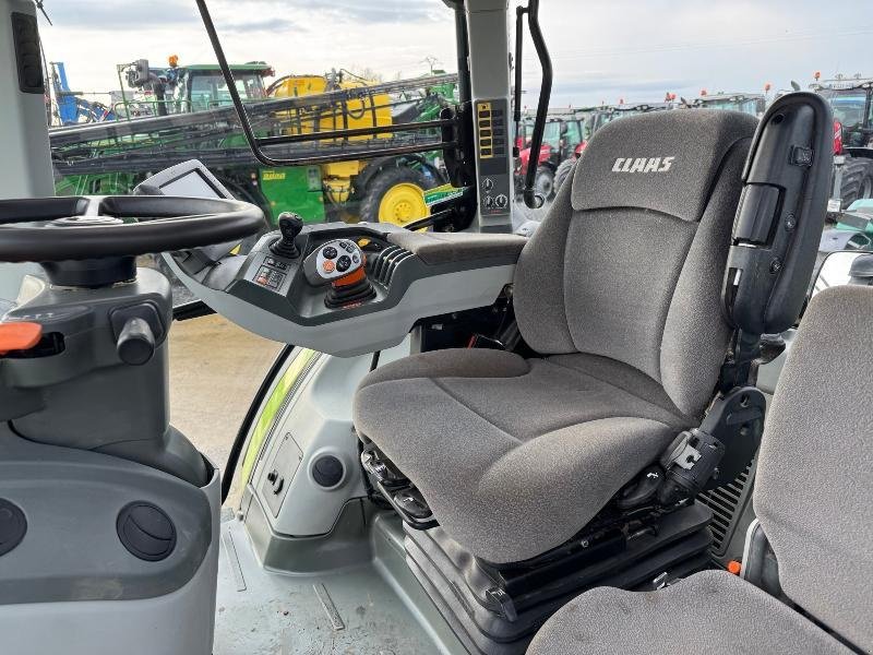 Traktor typu CLAAS ARION 620 CEBIS, Gebrauchtmaschine v Richebourg (Obrázek 11)