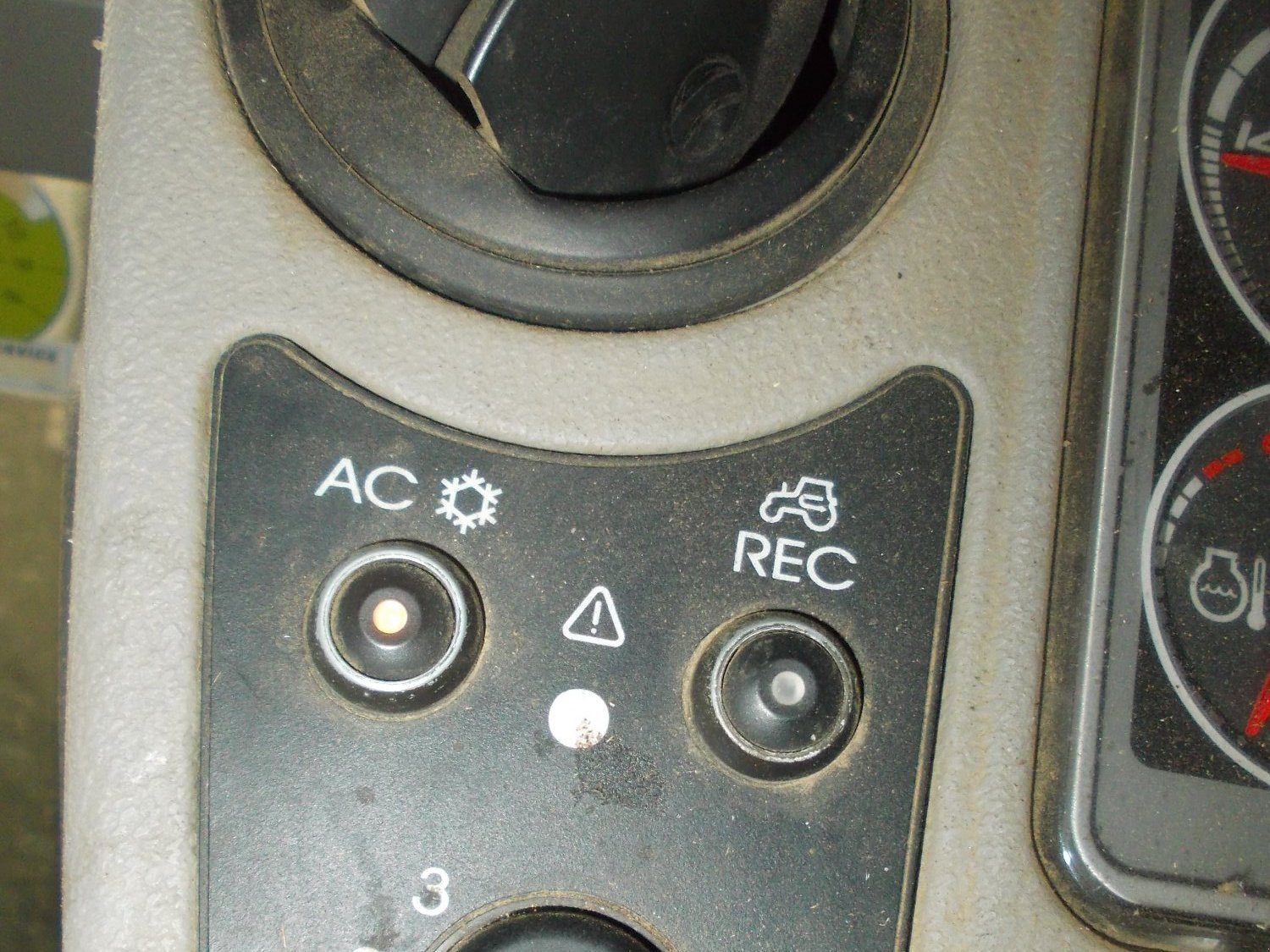 Traktor типа CLAAS Arion 620 CEBIS, Gebrauchtmaschine в Aspach (Фотография 21)