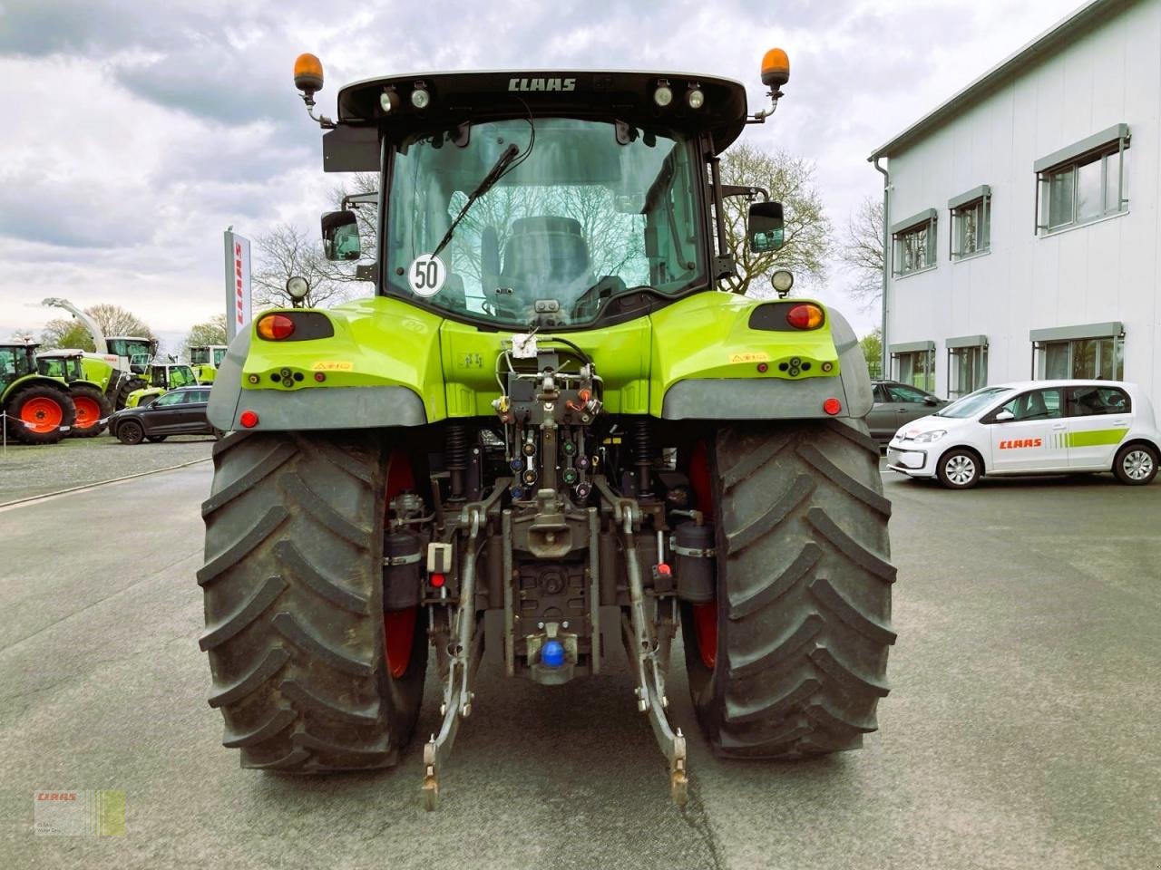 Traktor typu CLAAS ARION 620 CIS CONCEPT, FKH + FZW, Gebrauchtmaschine v Molbergen (Obrázek 4)