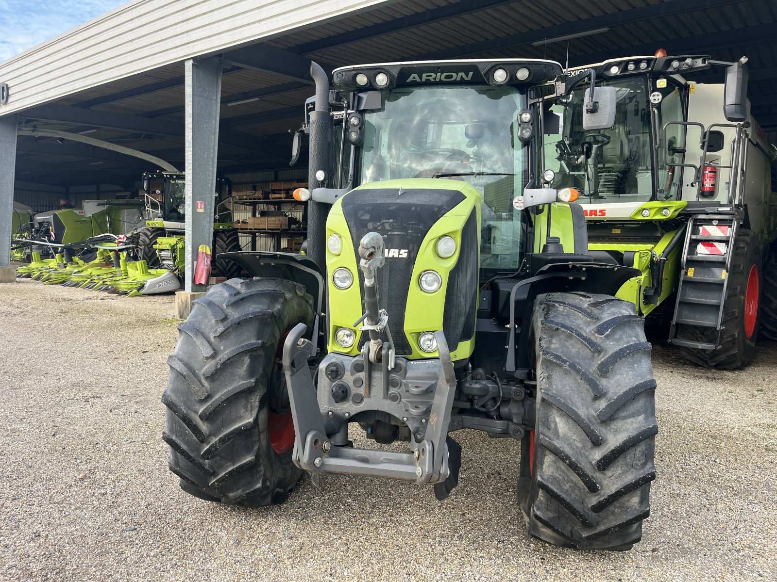 Traktor tip CLAAS ARION 620 CIS HEXACTIV, Gebrauchtmaschine in PONTIVY (Poză 2)