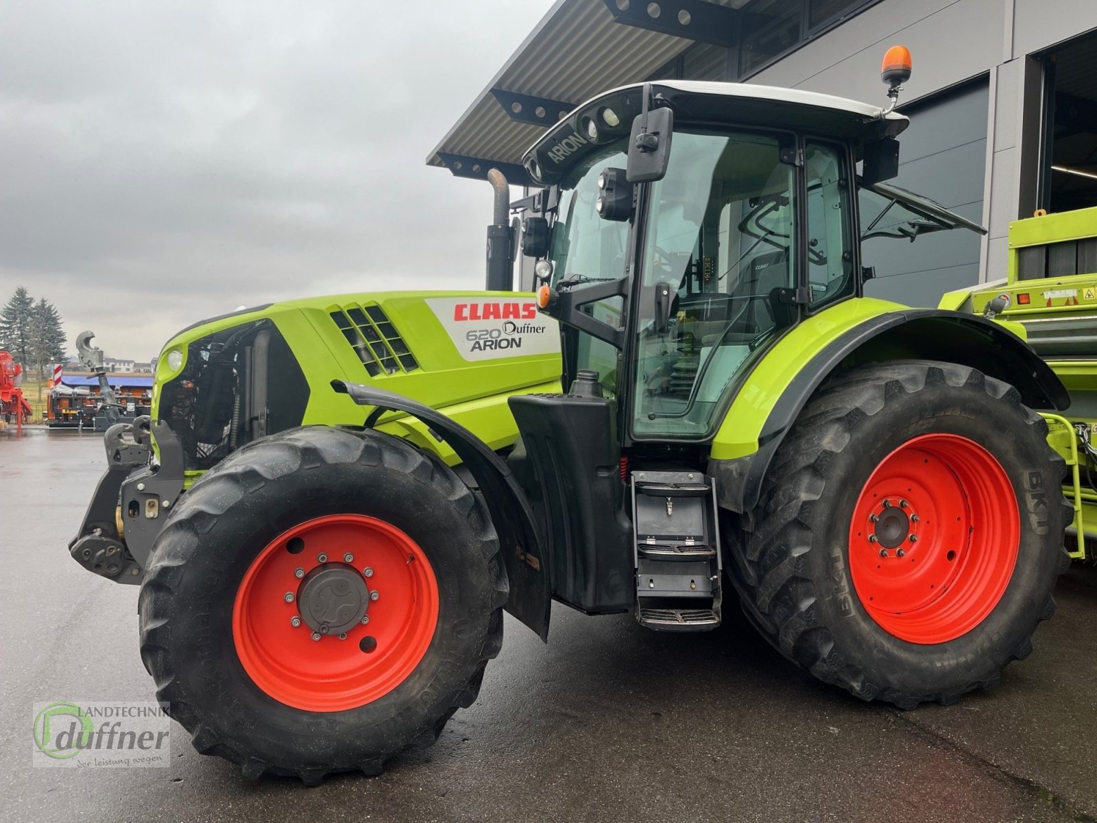 Traktor типа CLAAS Arion 620 CIS, Gebrauchtmaschine в Hohentengen (Фотография 2)