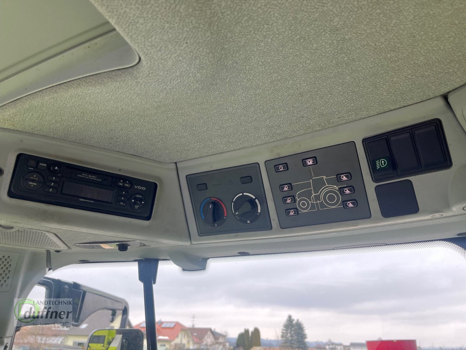 Traktor типа CLAAS Arion 620 CIS, Gebrauchtmaschine в Hohentengen (Фотография 11)