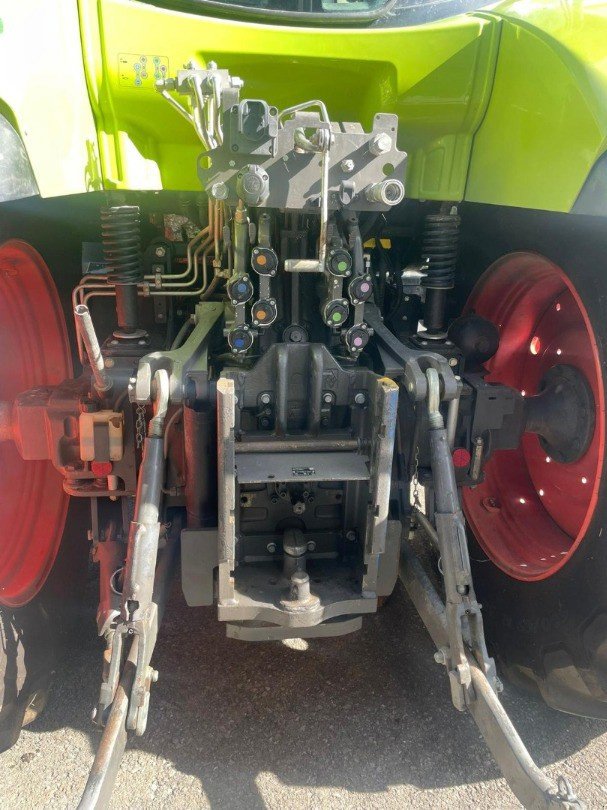 Traktor typu CLAAS ARION 620 CMATIC, Gebrauchtmaschine v Domdidier (Obrázek 4)