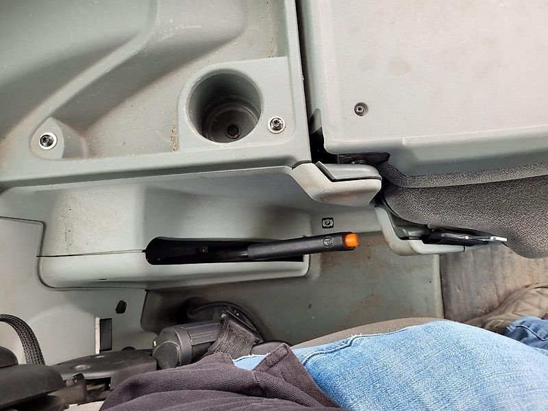 Traktor от тип CLAAS Arion 620 mit Dücker DUA 800 Ausleger und 2 Werkzeugen, Gebrauchtmaschine в Itterbeck (Снимка 26)