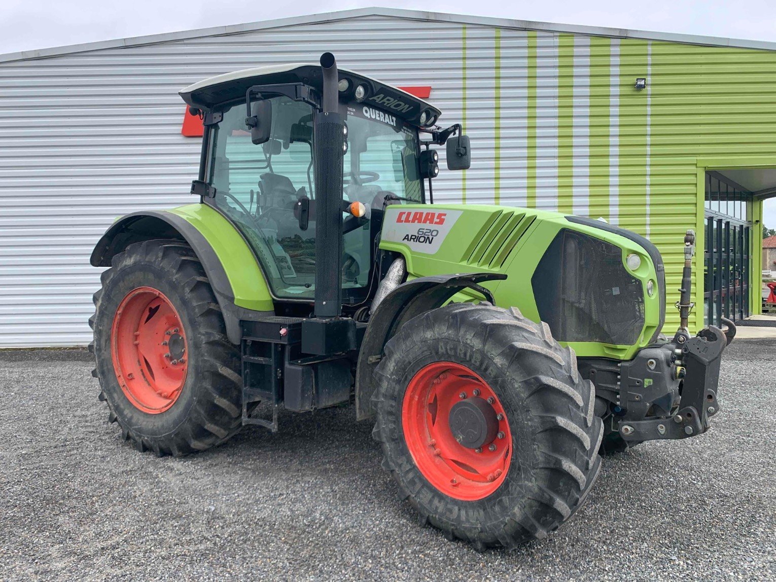 Traktor типа CLAAS ARION 620 T4I CIS, Gebrauchtmaschine в ORLEIX (Фотография 3)