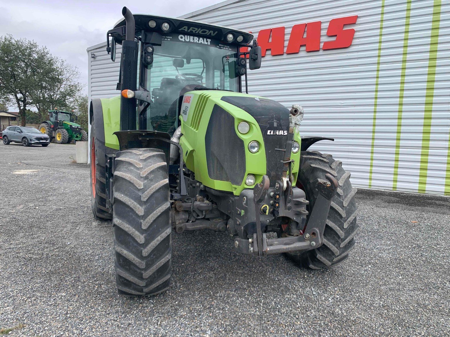Traktor типа CLAAS ARION 620 T4I CIS, Gebrauchtmaschine в ORLEIX (Фотография 1)