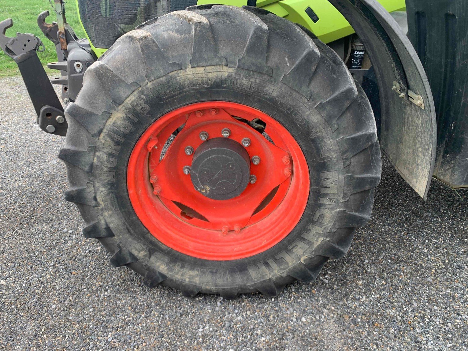 Traktor типа CLAAS ARION 620 T4I CIS, Gebrauchtmaschine в ORLEIX (Фотография 9)