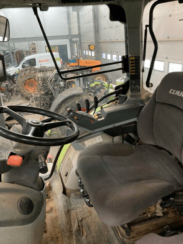Traktor des Typs CLAAS ARION 620 T4I CIS, Gebrauchtmaschine in CHATEAU GAILLARD (Bild 7)