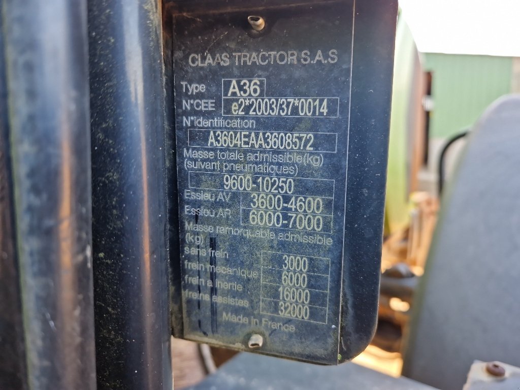 Traktor tip CLAAS ARION 620, Gebrauchtmaschine in SAINTENY (Poză 2)