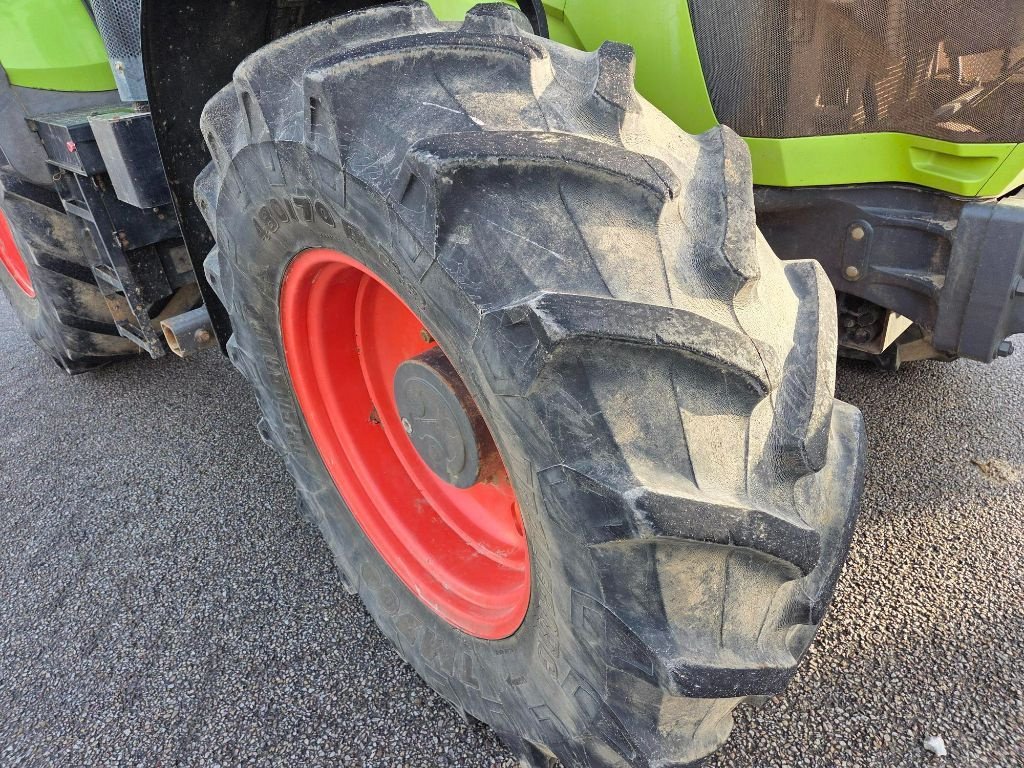 Traktor tip CLAAS ARION 620, Gebrauchtmaschine in SAINTENY (Poză 10)