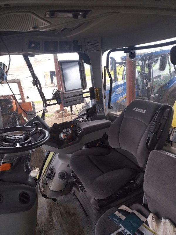 Traktor of the type CLAAS ARION 620, Gebrauchtmaschine in ENNEZAT (Picture 6)