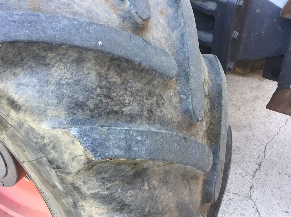 Traktor a típus CLAAS ARION 620, Gebrauchtmaschine ekkor: SAINTE GENEVIEVE SUR AGENCE (Kép 4)