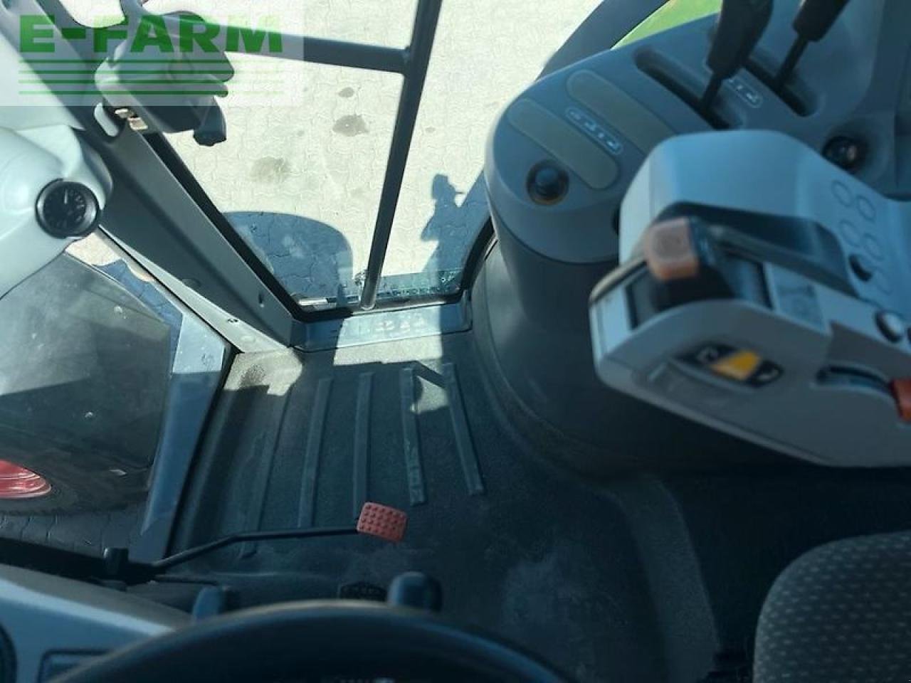 Traktor типа CLAAS arion 620, Gebrauchtmaschine в HEMMINGEN (Фотография 2)