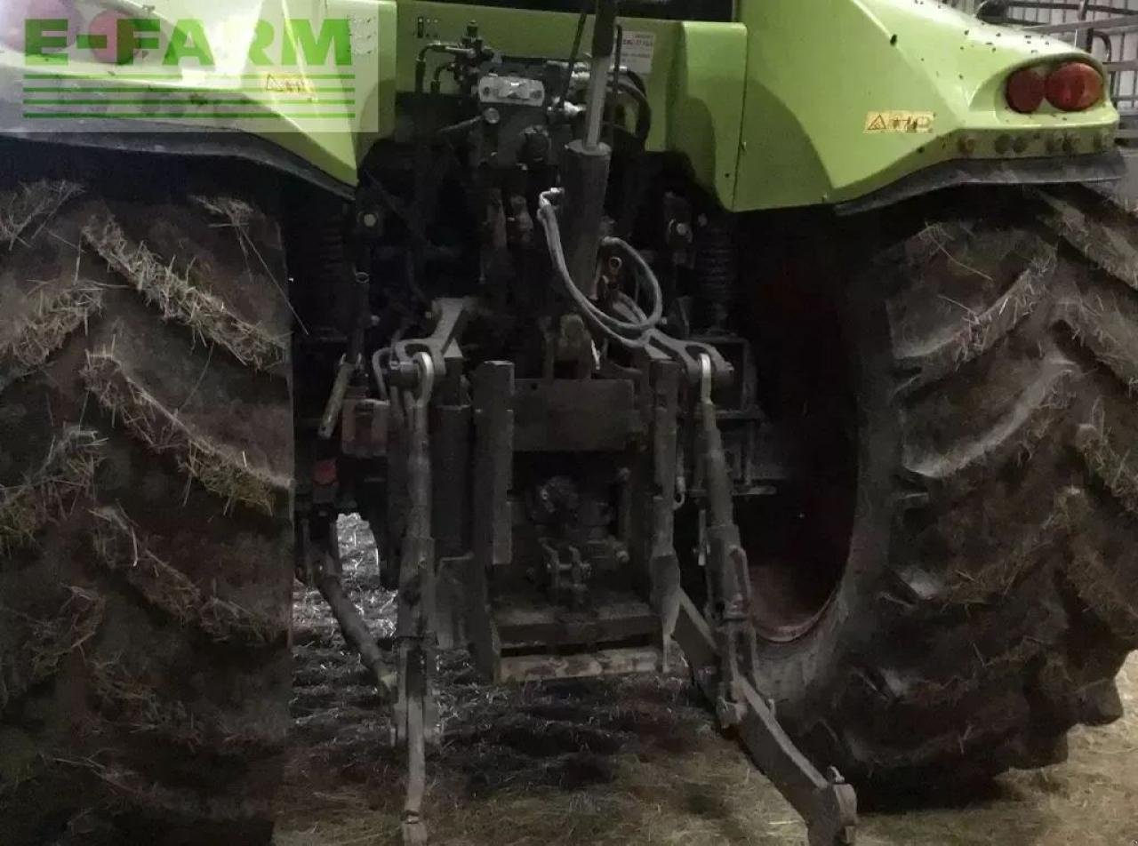 Traktor Türe ait CLAAS arion 620, Gebrauchtmaschine içinde SAINTE-GENEVIÈVE-SUR-ARGENCE (resim 5)