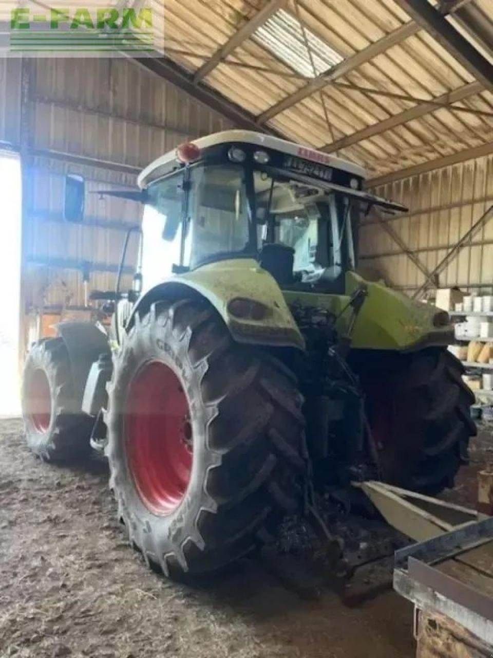 Traktor del tipo CLAAS arion 620, Gebrauchtmaschine en SAINTE-GENEVIÈVE-SUR-ARGENCE (Imagen 6)