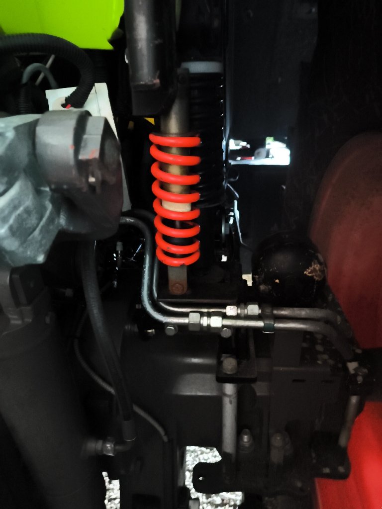 Traktor tipa CLAAS ARION 620, Gebrauchtmaschine u LABASTIDE MURAT (Slika 10)