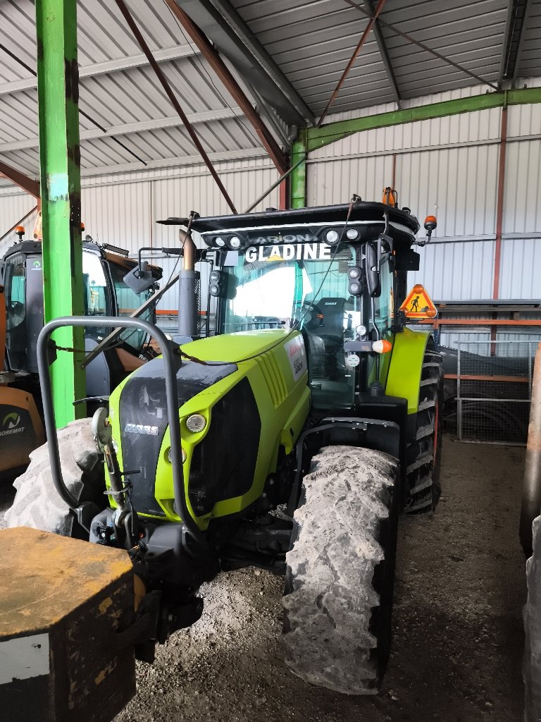 Traktor tipa CLAAS ARION 620, Gebrauchtmaschine u LABASTIDE MURAT (Slika 1)