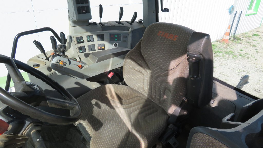Traktor tipa CLAAS ARION 620, Gebrauchtmaschine u MORLHON LE HAUT (Slika 8)